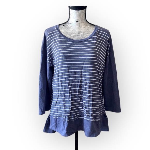 Cupio Tops - 𝅺⭐️2 FOR $20⭐️ Cupio Blue striped long sleeve top